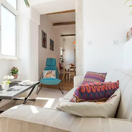 Great River View Apartment